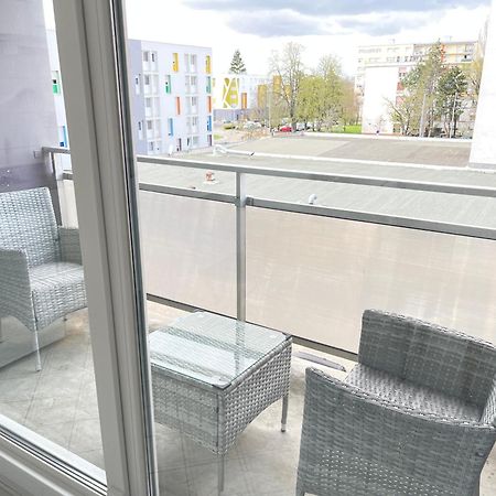 Cool Studio Saint Louis Vicino Stazione/Aereoporto Appartement Buitenkant foto