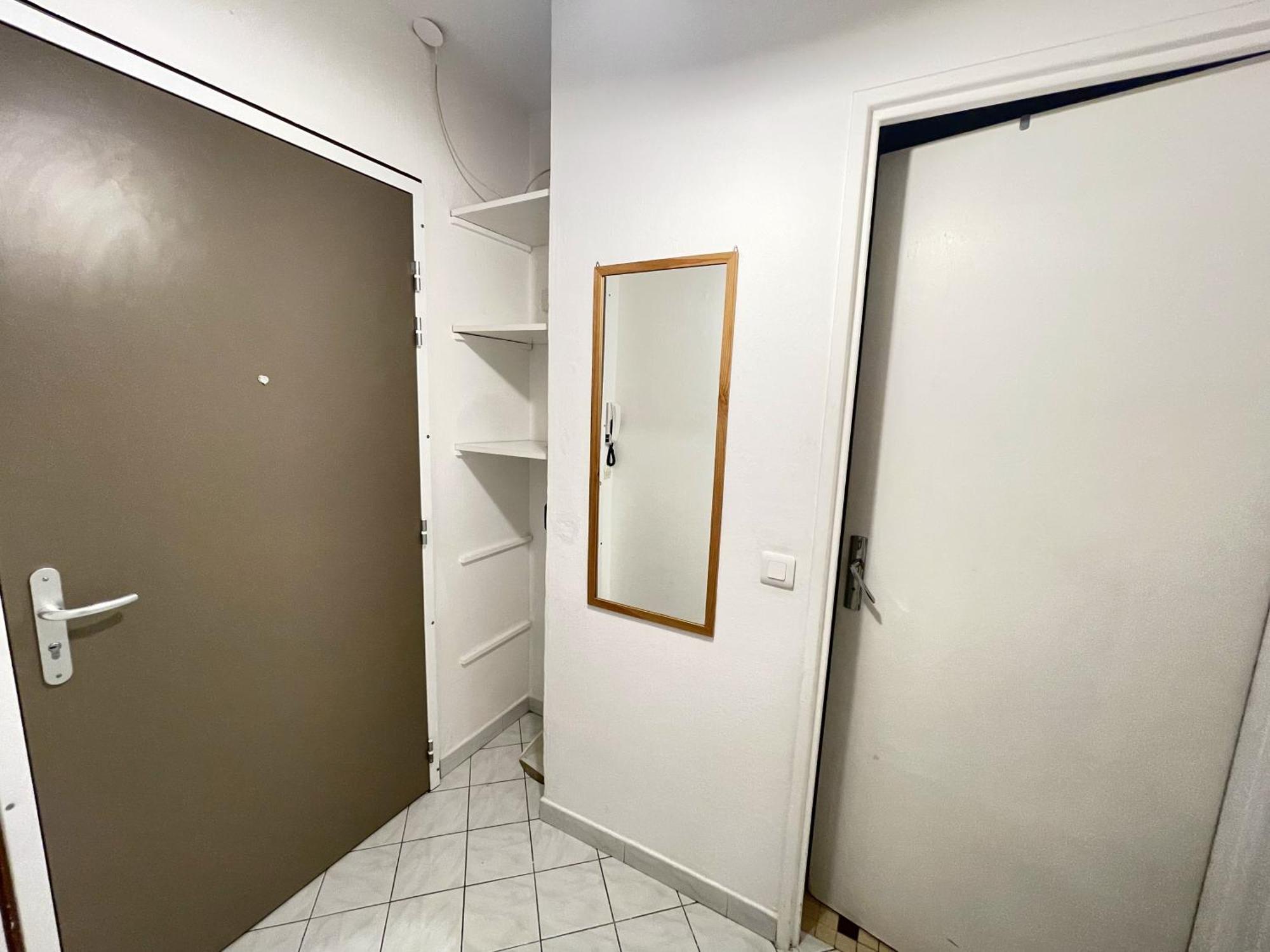 Cool Studio Saint Louis Vicino Stazione/Aereoporto Appartement Buitenkant foto