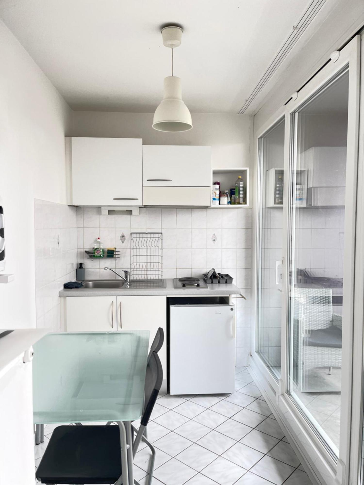 Cool Studio Saint Louis Vicino Stazione/Aereoporto Appartement Buitenkant foto