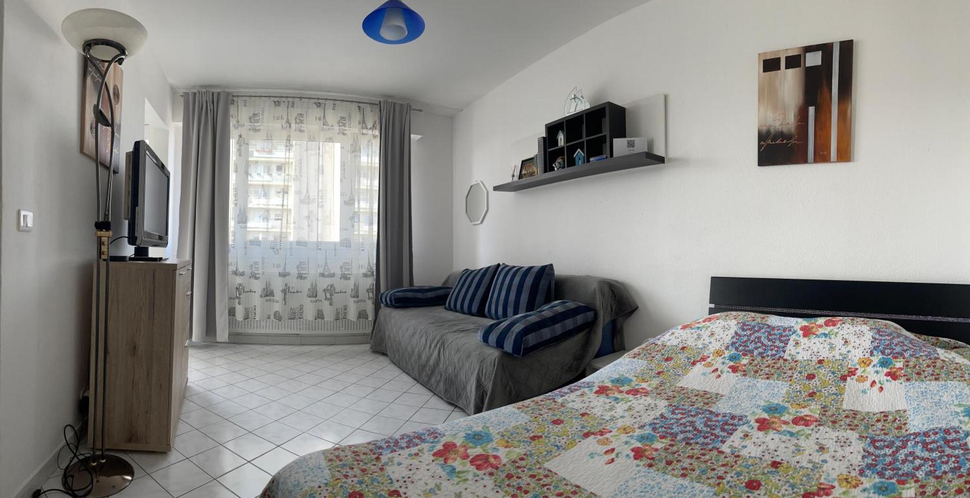 Cool Studio Saint Louis Vicino Stazione/Aereoporto Appartement Buitenkant foto