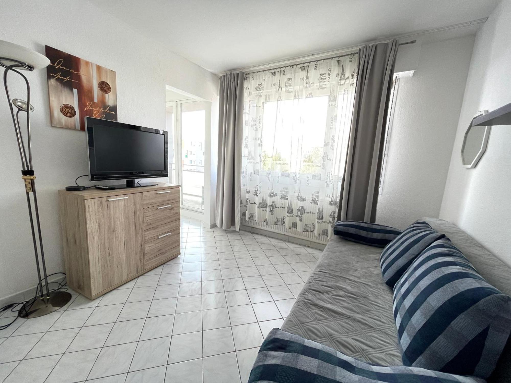 Cool Studio Saint Louis Vicino Stazione/Aereoporto Appartement Buitenkant foto